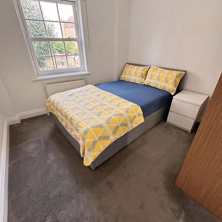 Double Bedroom In Clapham London Exterior photo